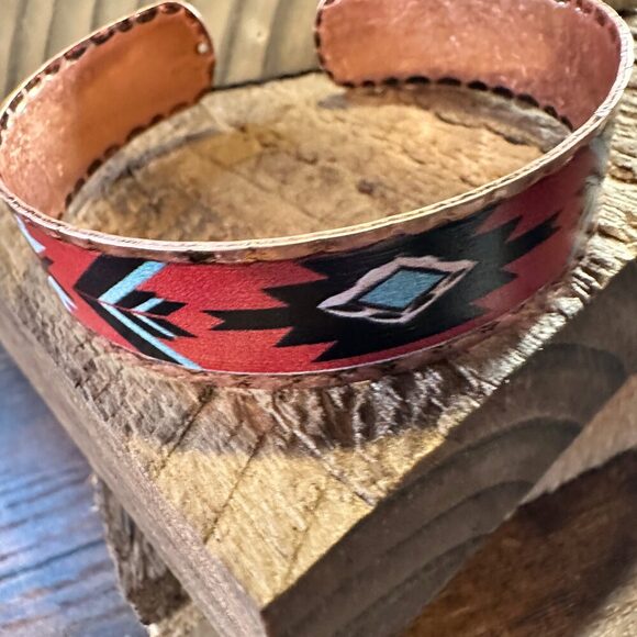 Handmade Boho Native American Aztek Copper Narrow Cuff Bracelet, Red, Gift Box - Picture 3 of 10